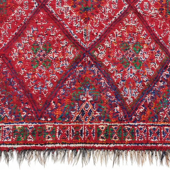 Vintage Berberteppich Rot mit verflochtenen Rauten, 334 × 172 cm, MF-053 – Detailausschnitt von Kante und Fransen