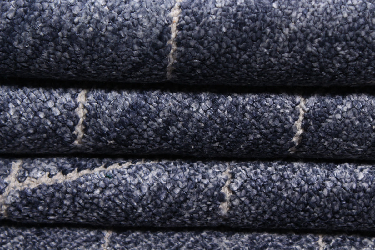 Blauer Orientteppich mit feinem Rautengitter, 300 × 238 cm – Produktansicht 9