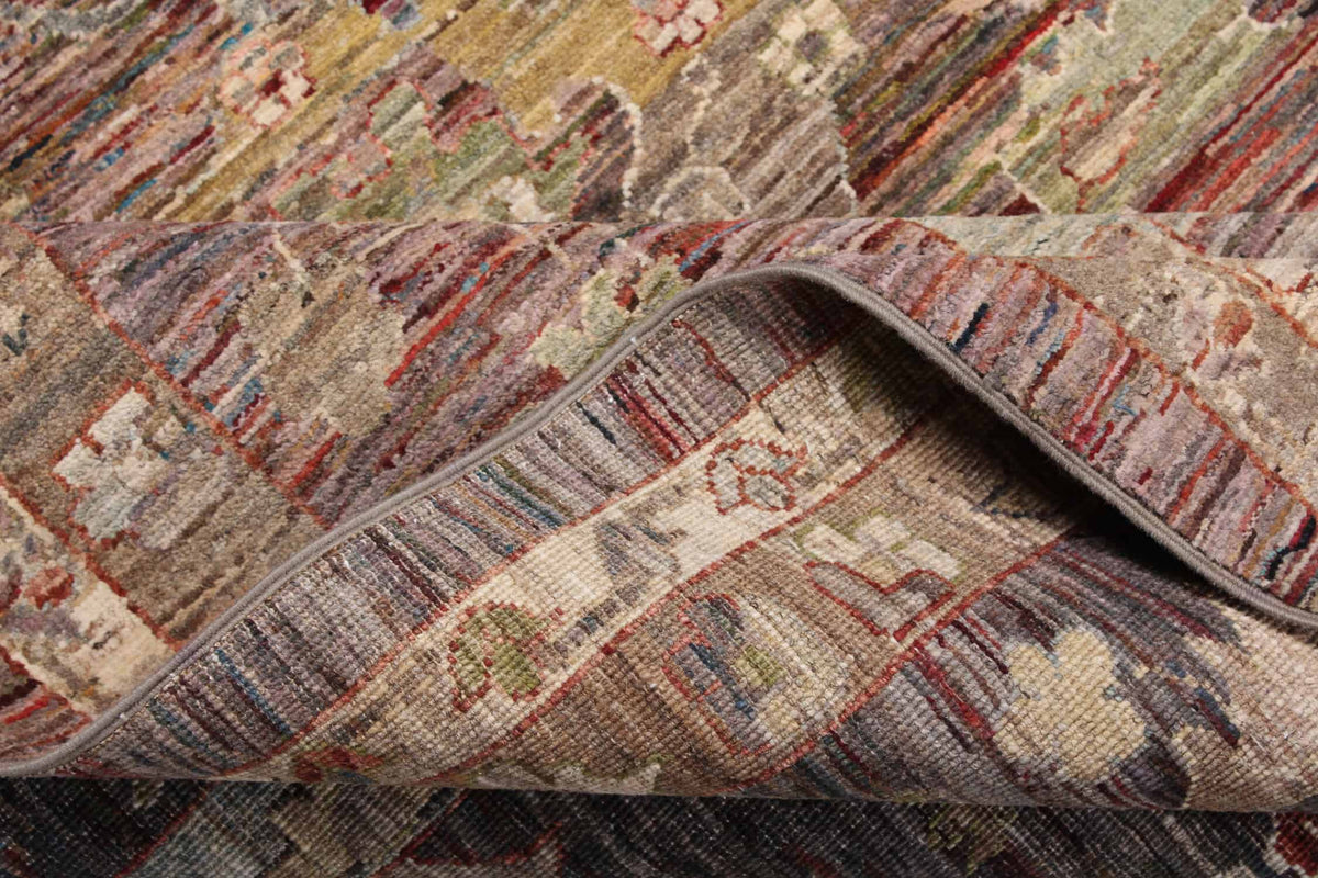 Floraler Orientteppich aus Wolle in Braun, Grün und Rostrot, 300 × 260 cm – weitere Ansicht des handgeknüpften Teppichs