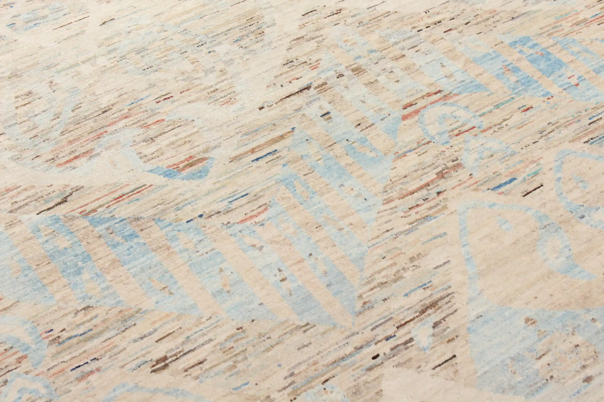 Heller Orientteppich mit großen Rauten in Beige und Blau, 295 × 243 cm – Ansicht 4 des handgeknüpften Wollteppichs