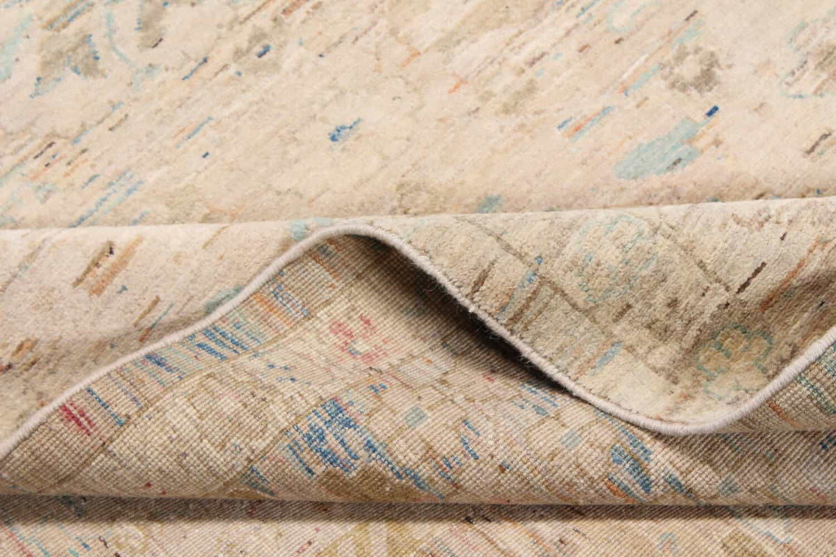 Heller Orientteppich mit Blüten in Creme und Pastellblau, 302 × 250 cm – weitere Ansicht 2
