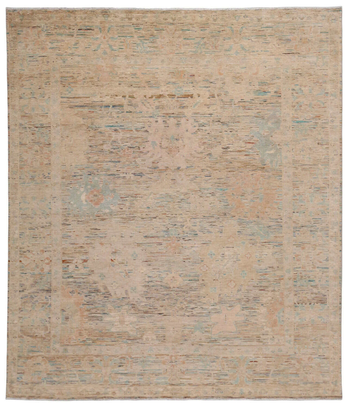 Orientteppich in Sandbeige mit großen pastellblauen Blüten, 302 × 250 cm – Gesamtansicht des handgeknüpften Wollteppichs