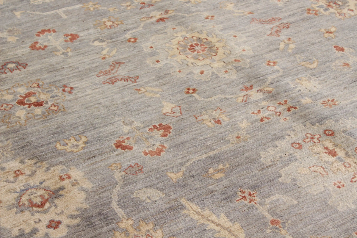 Oushak Rug with Light Flowers & Rust Accents, 395 × 304 cm, view 5.
