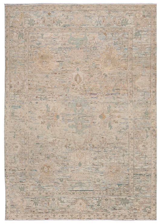 Cremefarbener Orientteppich mit zarten Blüten, 352 × 253 cm, Gesamtansicht