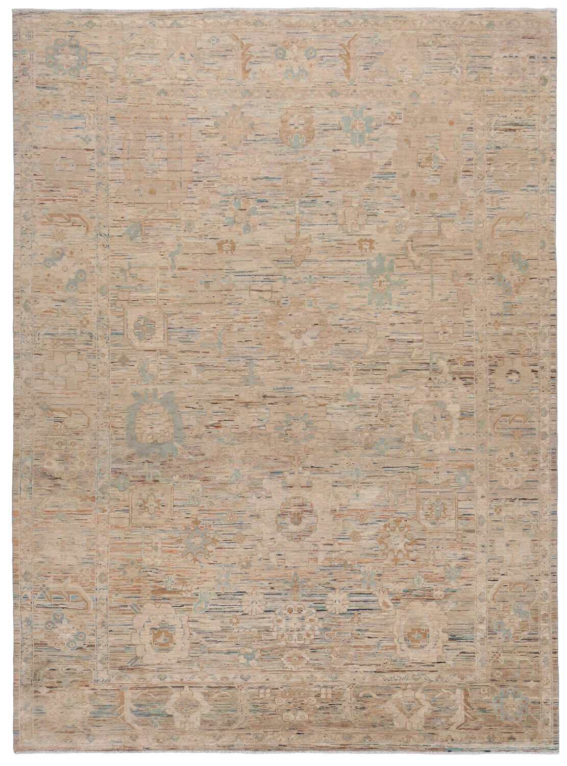 Orientteppich mit feinen Ranken in Sandbeige, 345 × 256 cm, Gesamtansicht