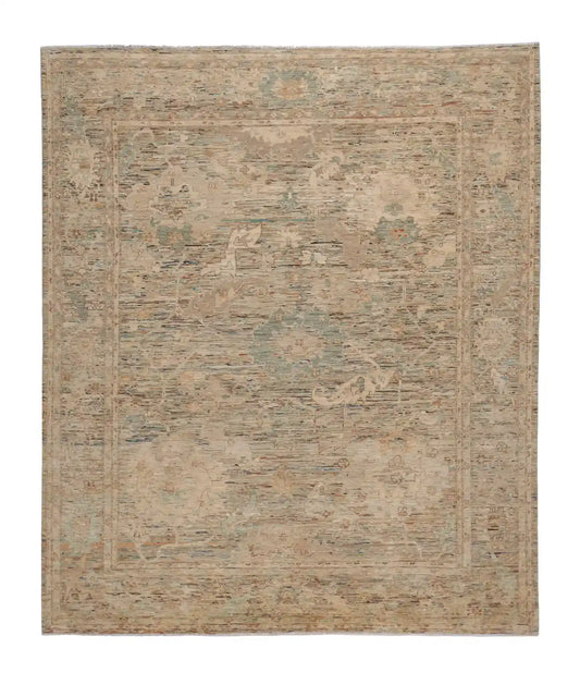 Greigefarbener Orientteppich mit floraler Bordüre, 290 × 250 cm – Gesamtansicht