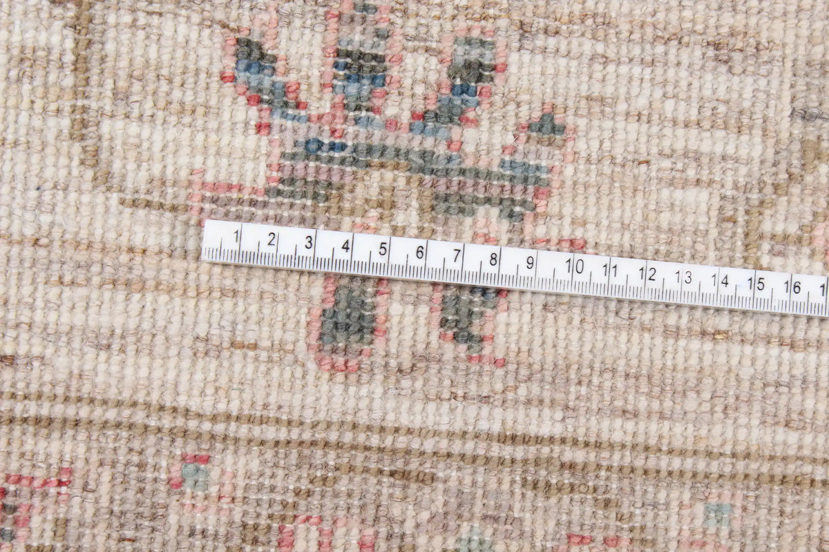 Cremefarbener Orientteppich mit blauer Blütenbordüre, 288 × 250 cm – Ansicht 8 des handgeknüpften Wollteppichs