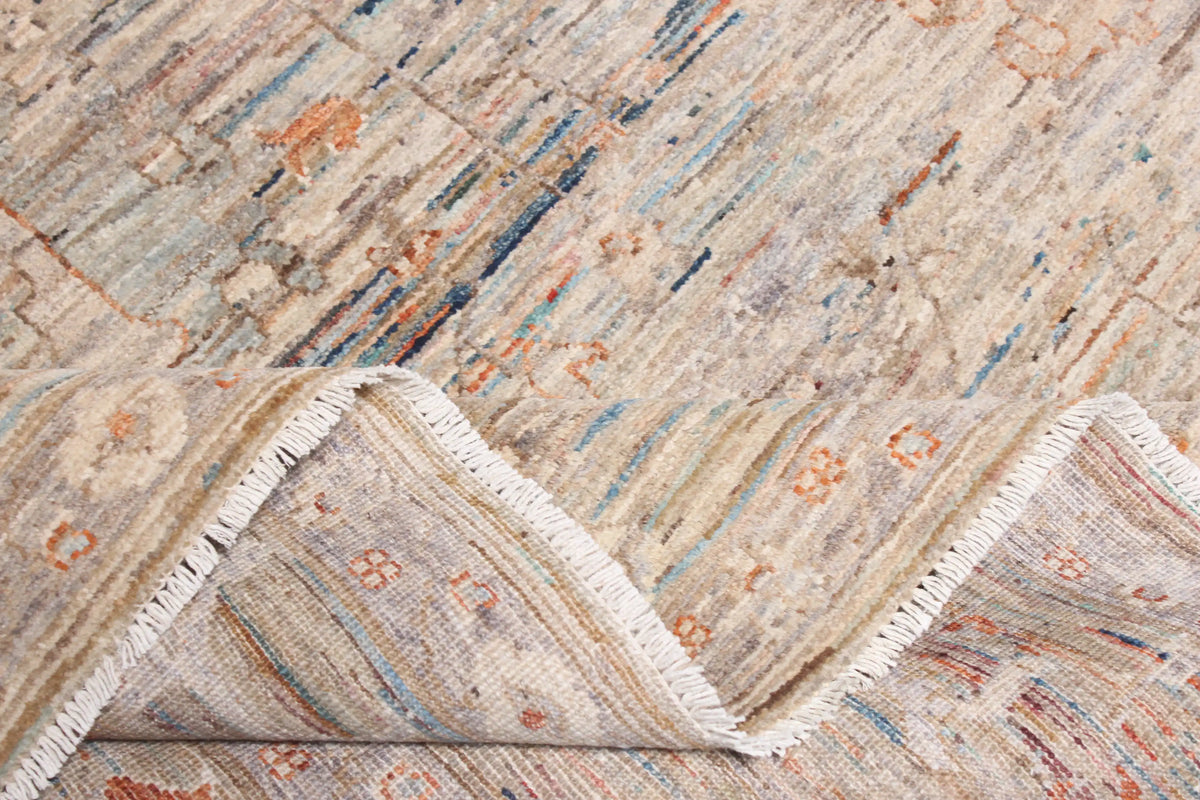 Cremefarbener Orientteppich mit feinen blauen Ornamenten, 390 × 297 cm – Ansicht 7 des handgeknüpften Wollteppichs