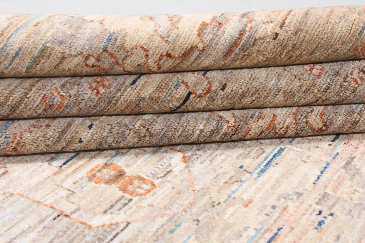 Cremefarbener Orientteppich mit feinen blauen Ornamenten, 390 × 297 cm – Ansicht 8 des handgeknüpften Wollteppichs