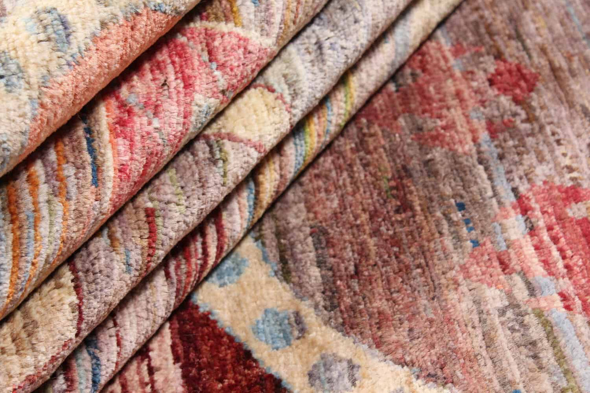 Orientteppich mit rotem Medaillon auf grauem Grund, 351 × 257 cm – weitere Ansicht 8