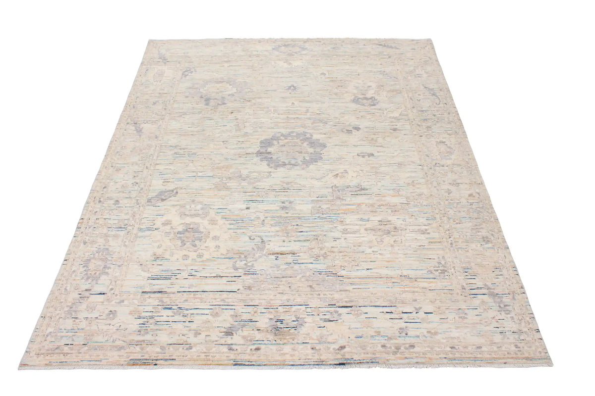 Cream-Gray Wool Rug with Fine Vine Motifs, 300 × 248 cm, view 2.