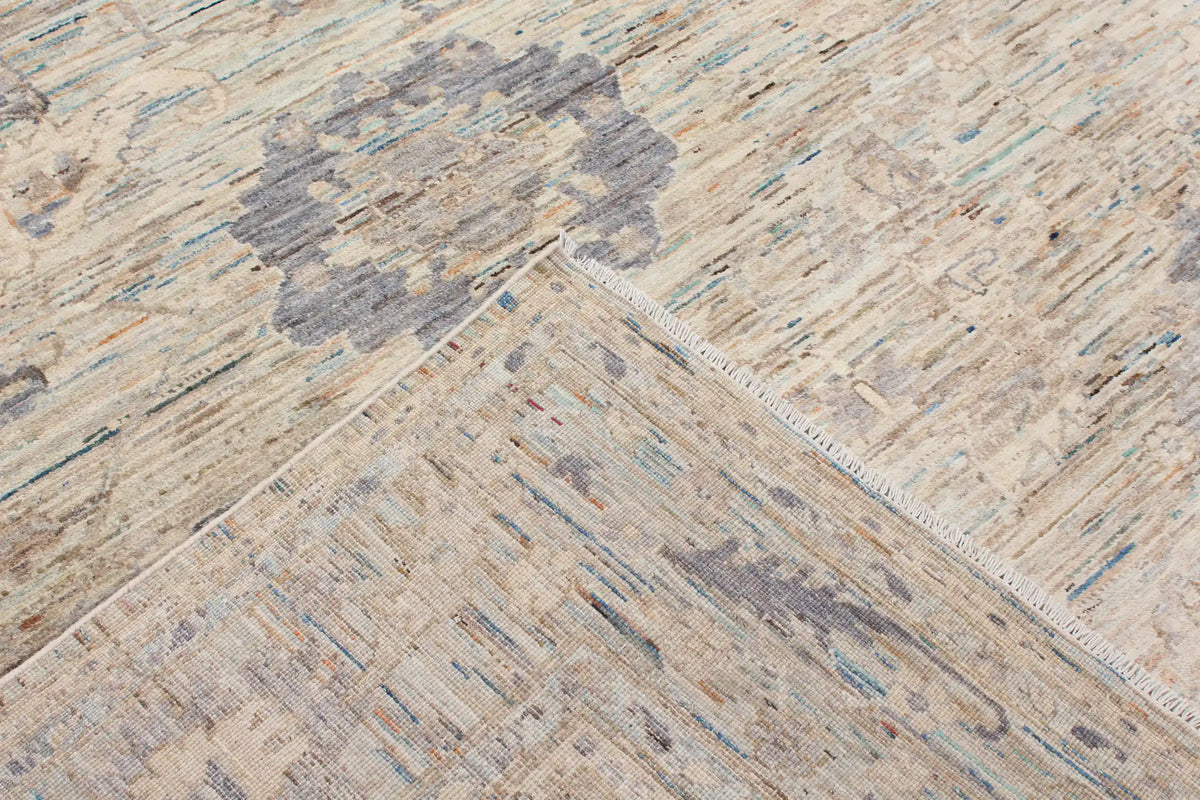 Cream-Gray Wool Rug with Fine Vine Motifs, 300 × 248 cm, view 7.