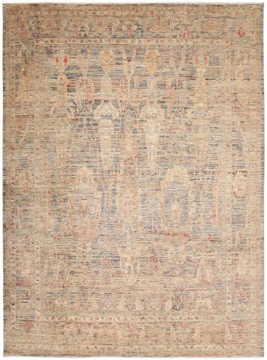Heller Orientteppich mit blauen Blattmotiven, 405 × 312 cm – Gesamtansicht