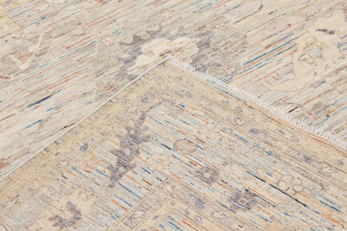 Beiger Orientteppich mit feiner blauer Blütenzeichnung, 293 × 244 cm – Ansicht 5 des handgeknüpften Wollteppichs