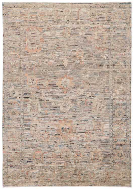 Heller Orientteppich mit apricotfarbenen Blüten, 352 × 250 cm, Gesamtansicht