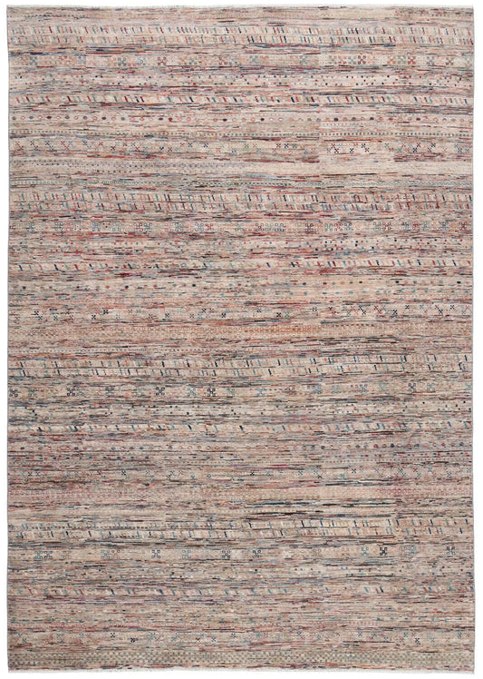 Abstrakter Orientteppich mit feinen Linien in Braun und Rosa, 348 × 249 cm – Gesamtansicht des handgeknüpften Wollteppichs