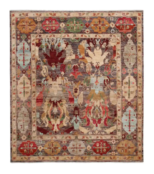 Orientteppich mit großen Blättern in Rot und Gold, 293 × 249 cm – Gesamtansicht