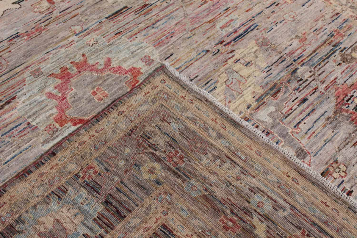 Dunkler Orientteppich mit kleinen roten Rosetten, 298 × 249 cm, weitere Ansicht 7