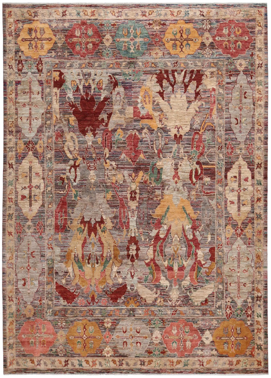Orientteppich mit Blattmotiven in Creme, Rot und Gold, 347 × 248 cm – Gesamtansicht