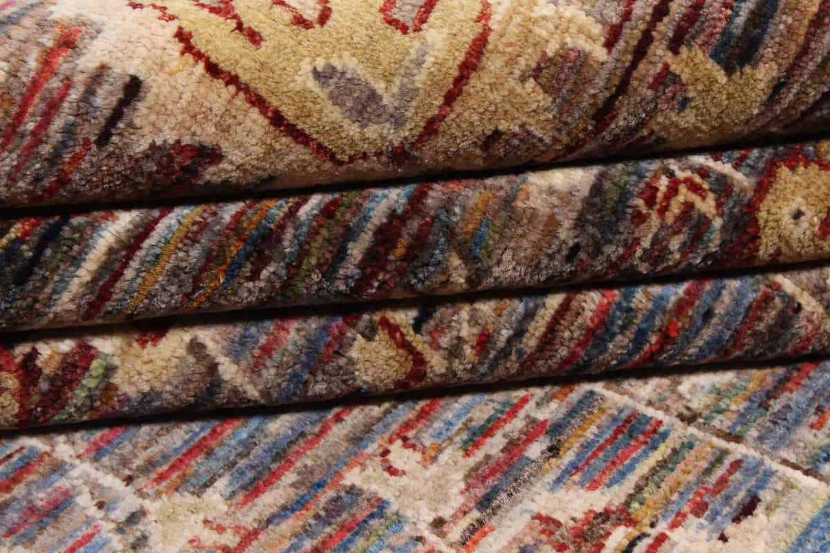 Brauner Orientteppich mit dichtem Blütenmuster, weitere Ansicht 8