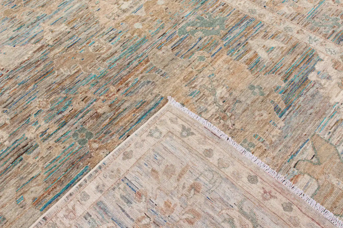 Beiger Orientteppich mit aquafarbenen Blüten, 369 × 259 cm – Ansicht 5 des handgeknüpften Wollteppichs