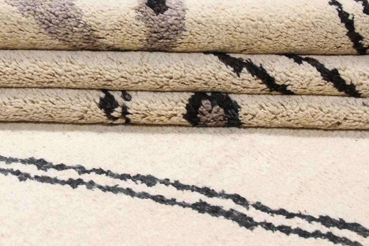 Cream Afghan Rug with Black Diamonds, 420 × 304 cm, view 9.