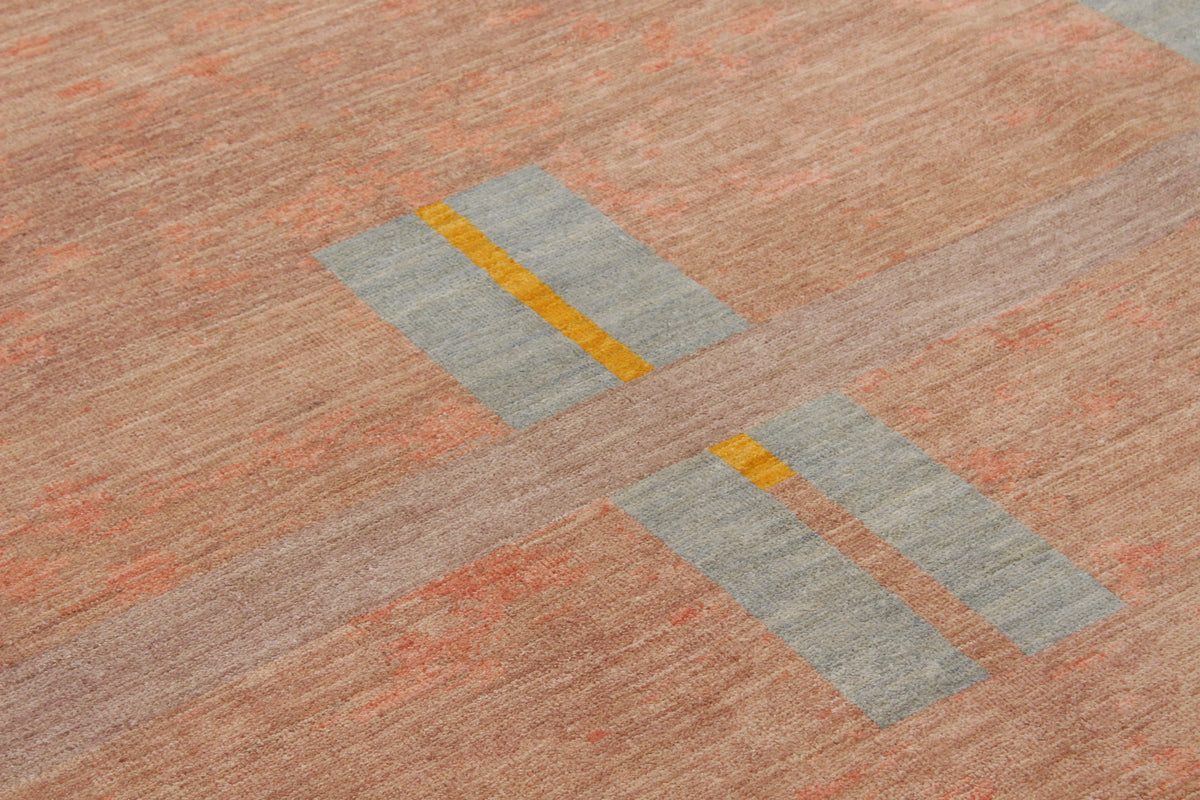Gray Gabbeh Rug with a Light Medallion, 308 × 242 cm, view 4.