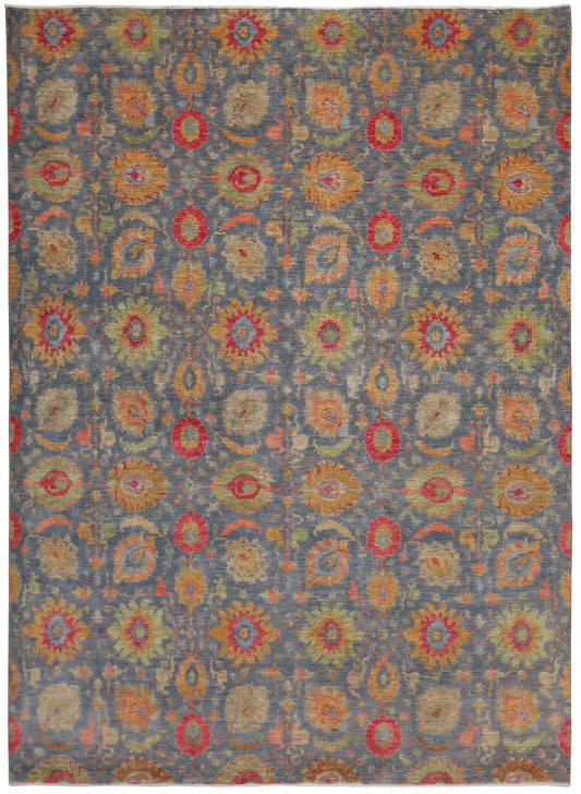 Orientteppich mit bunten Blüten auf Graublau, 378 × 277 cm – Gesamtansicht