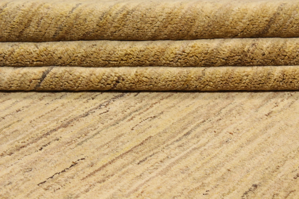 Goldbeiger Wollteppich im Großformat, 428 × 305 cm – Produktansicht 9