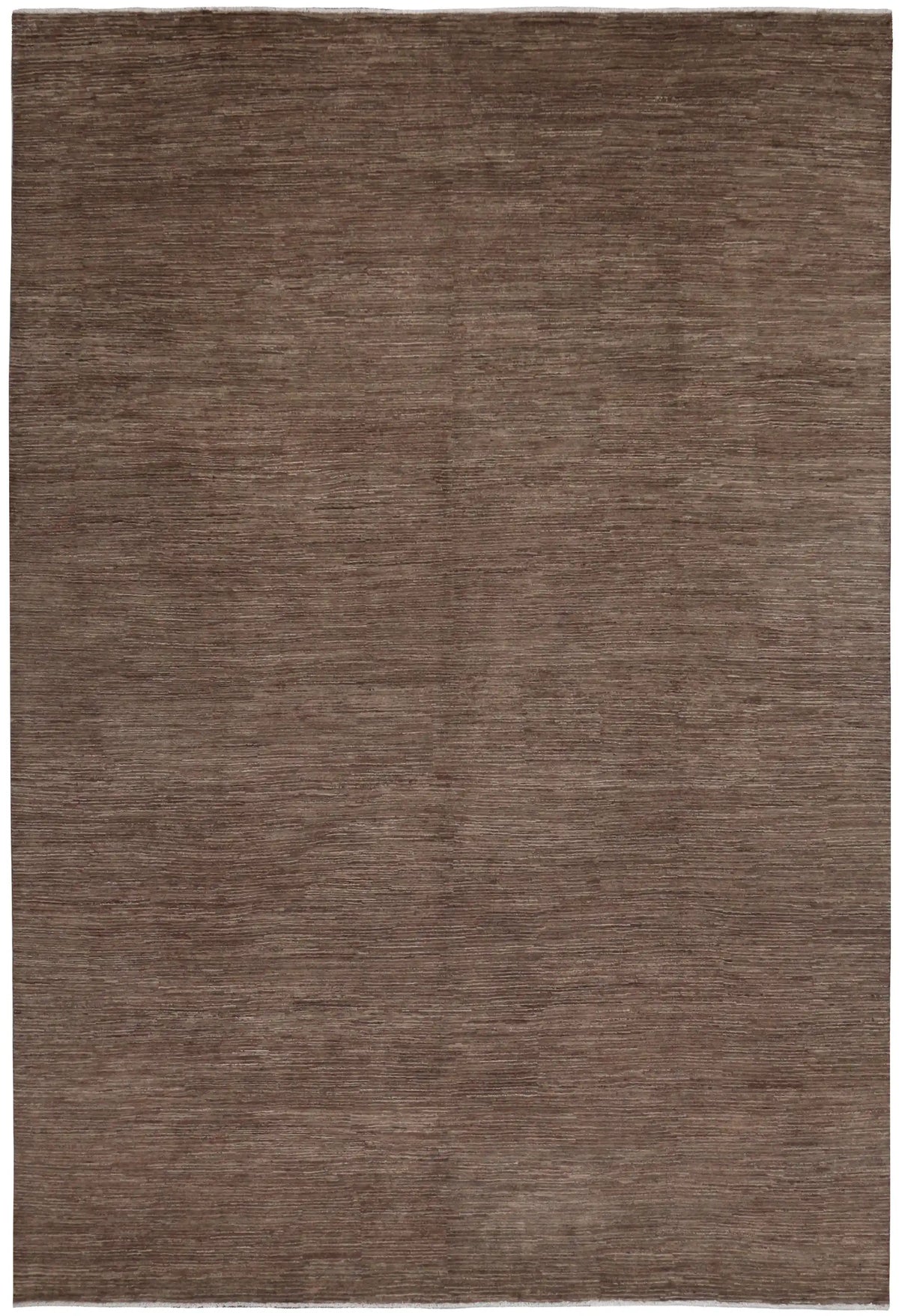 Brauner Wollteppich mit feiner Quermelierung, 436 × 296 cm – Gesamtansicht