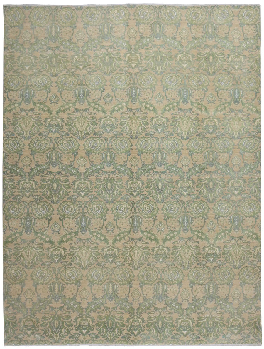 Green Ziegler Rug with Floral Motifs, 427 × 296 cm, overall view.