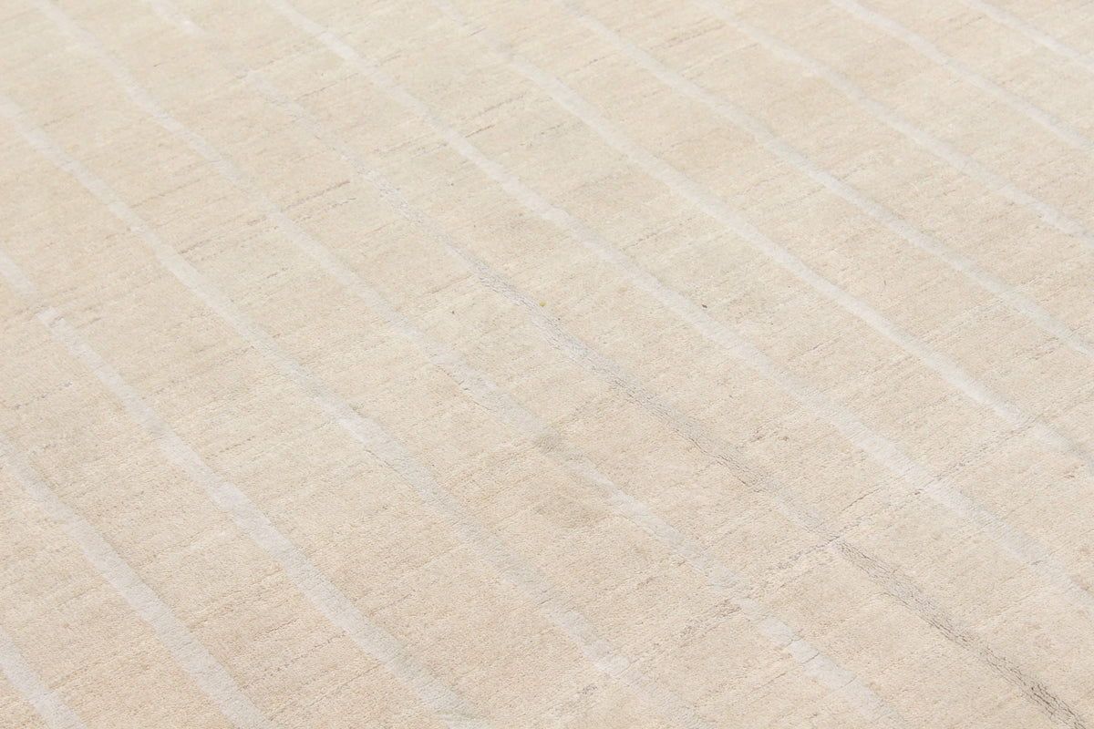 Cremebeiger Orientteppich mit Längslinien, 308 × 235 cm – Produktansicht 4