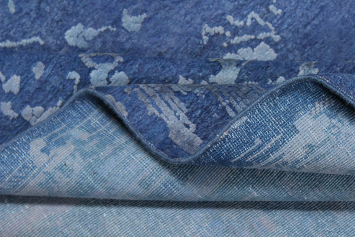 Dunkelblauer Orientteppich mit hellen Blüten, 295 × 241 cm – Produktansicht 6