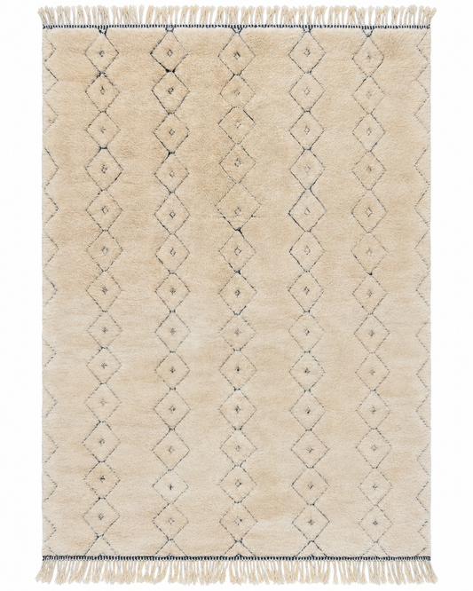 Beni Ourain Teppich Beige mit Rauten – 415 × 275 cm – gerade freigestellte Gesamtansicht
