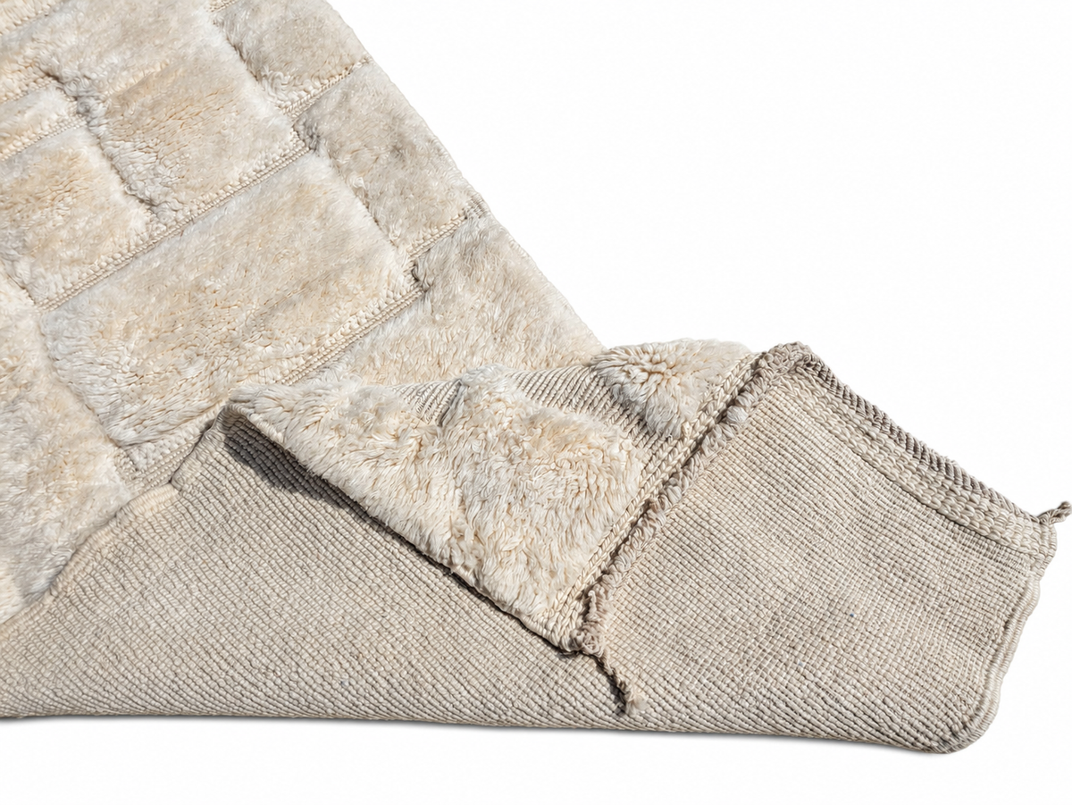 Berber Läufer Creme mit Blockrelief – 460 × 77 cm – Detail der Rückseite und Verarbeitung
