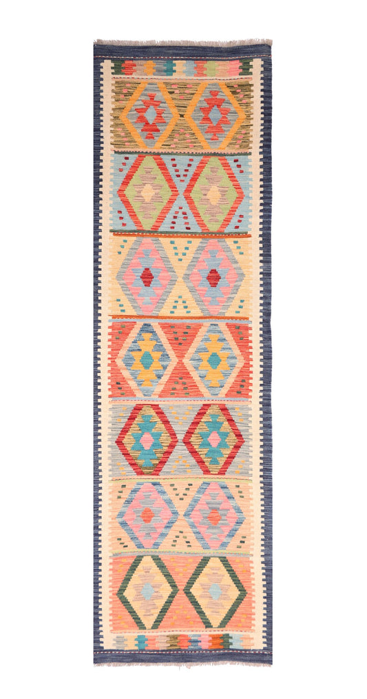Kelim Läufer mit bunten Rautenreihen, 298 × 77 cm – Gesamtansicht
