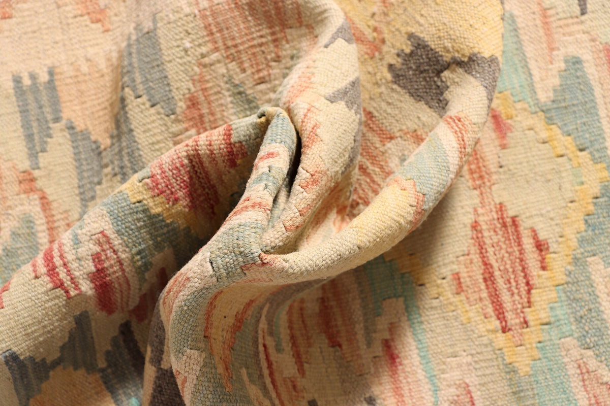 Light Pastel Diamond Kilim Runner, 294 × 76 cm — detail 3