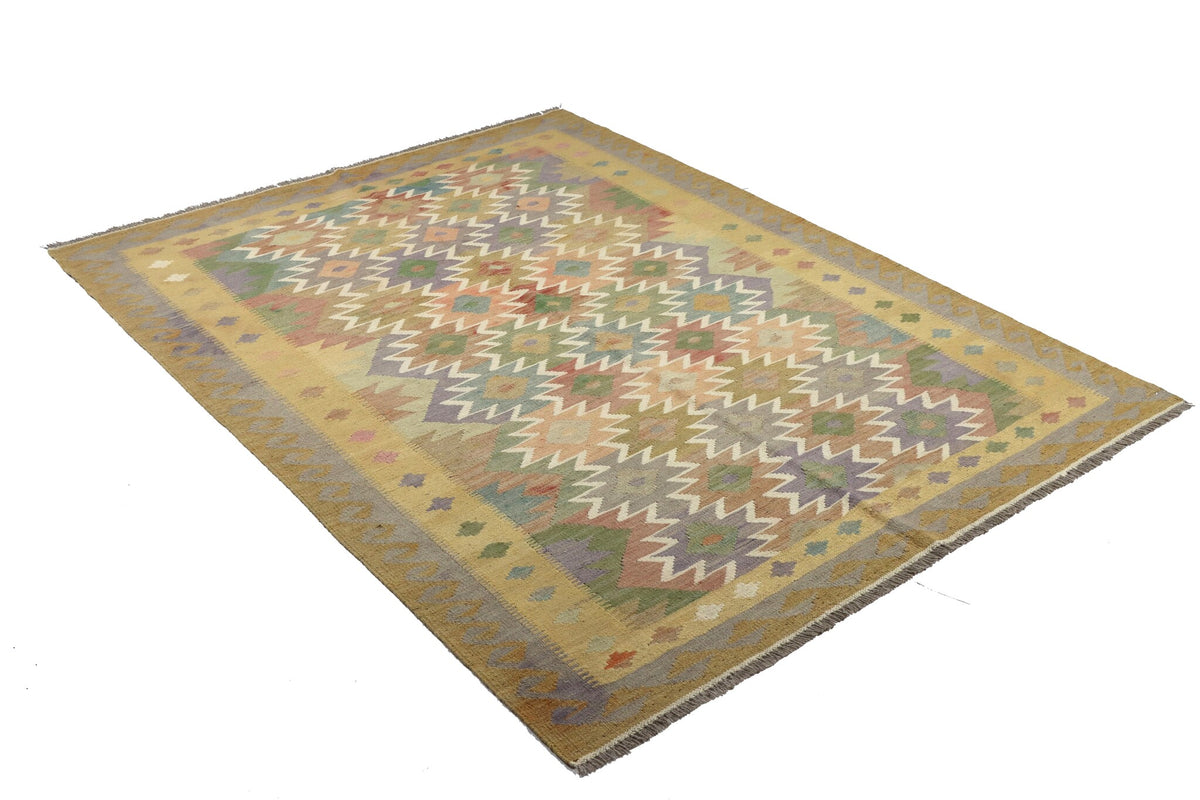 Pastel Jagged Medallion Kilim Rug, 204 × 153 cm — view 3