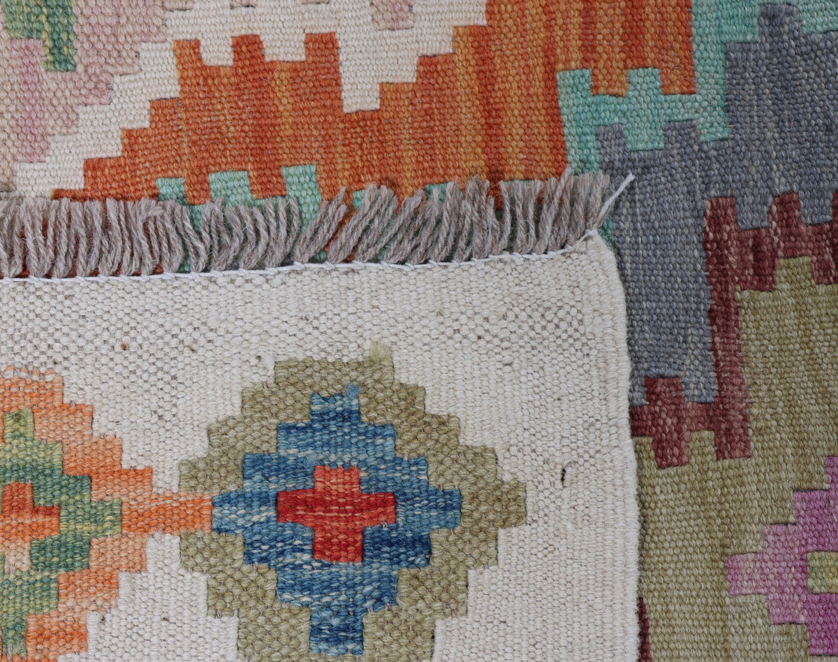 Colorful Diamond Medallion Kilim Rug, 240 × 195 cm — view 4