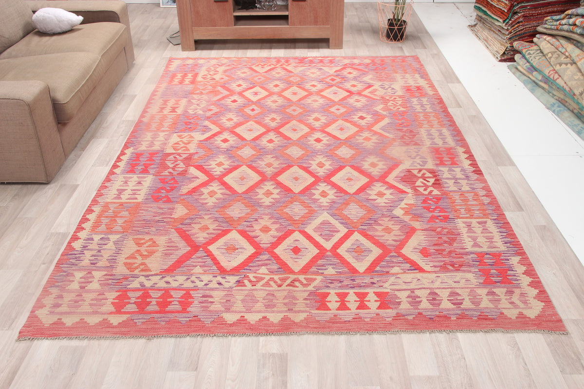 Pink and Red Kilim Rug with Light Border, 297 × 199 cm — view 4