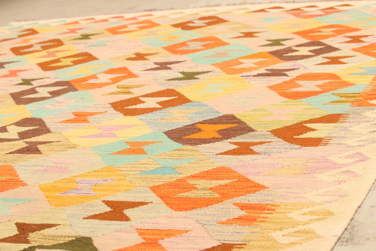 Light Multicolor Motif Kilim Rug, 300 × 196 cm — view 5