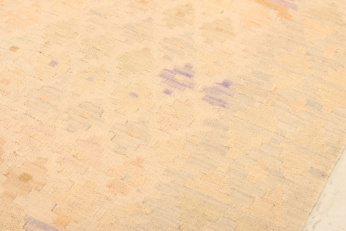 Light Yellow and Pink Diamond Kilim Rug, 300 × 198 cm — view 4