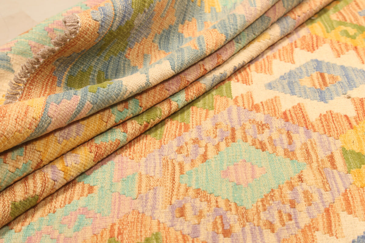 Yellow Kilim Rug with Green Border, 305 × 197 cm — view 8