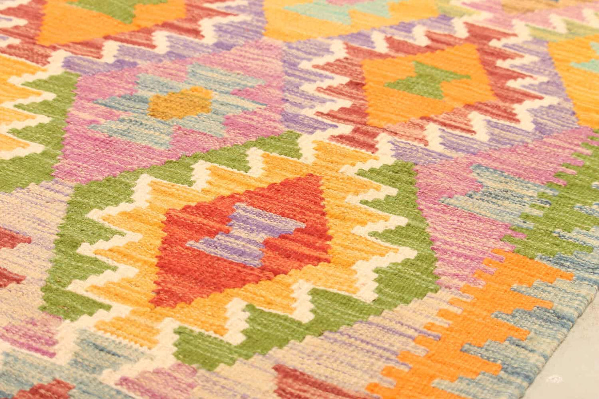 Colorful Small Diamond Kilim Rug, 292 × 203 cm — view 7