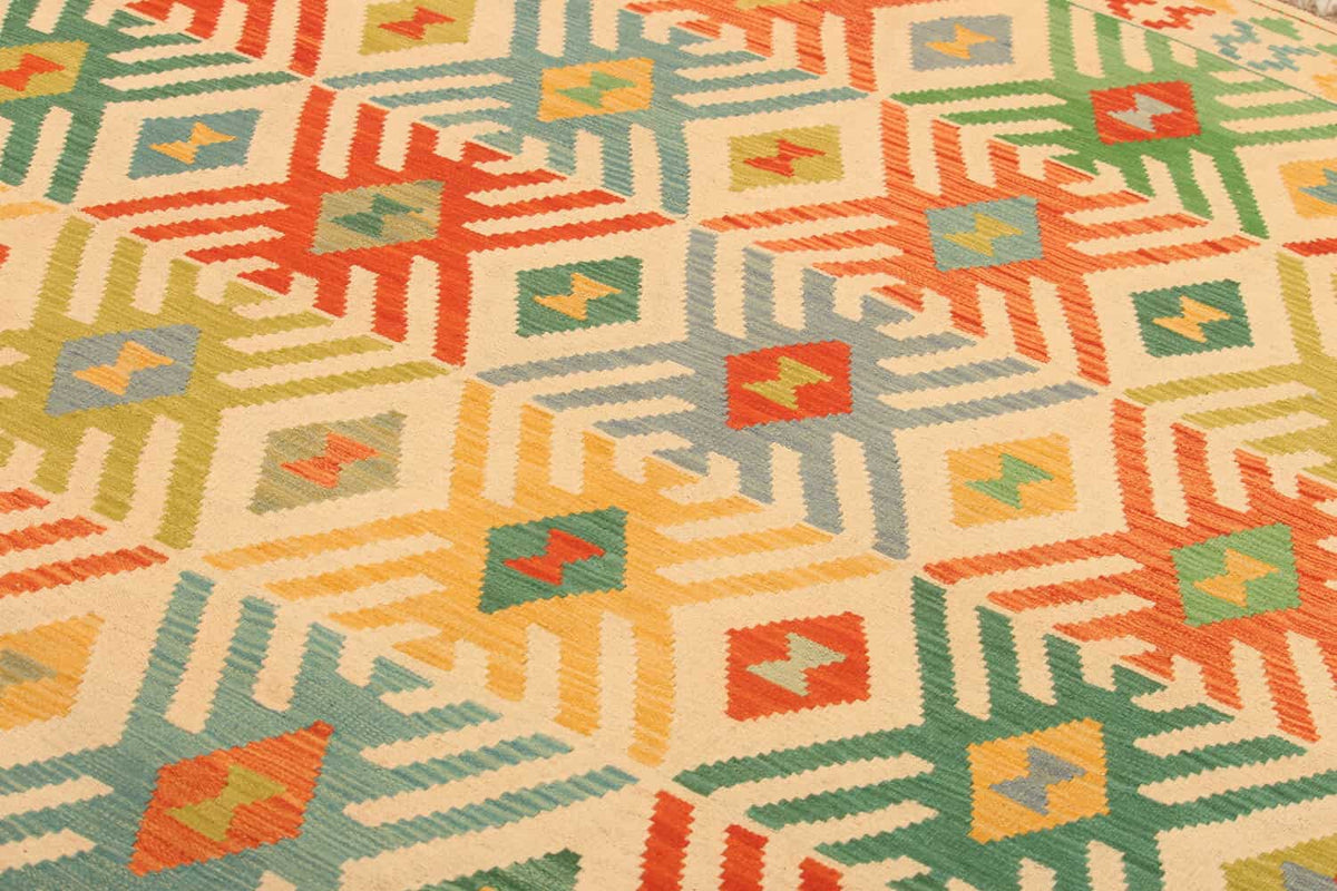 Cream and Green Diamond Kilim Rug, 294 × 206 cm — view 3