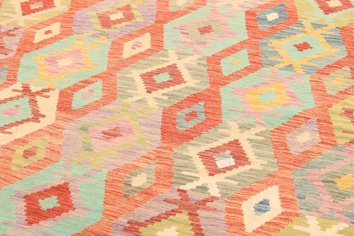 Pink Narrow Diamond Kilim Rug, 295 × 200 cm — view 3