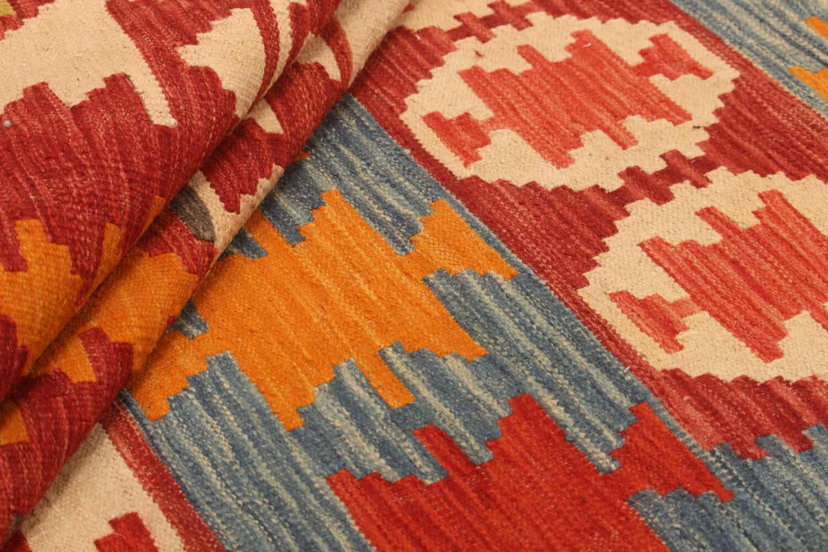Red and Cream Medallion Kilim Rug, 295 × 204 cm — view 6