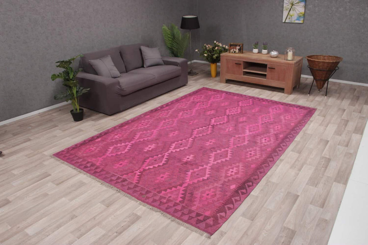 Bright Pink Fine Diamond Kilim Rug, 298 × 200 cm — view 2