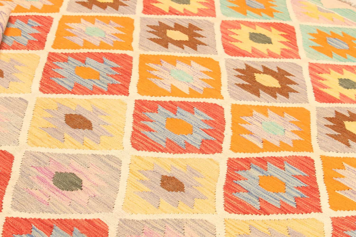 Light Ground Colorful Diamond Kilim Rug, 302 × 202 cm — view 3