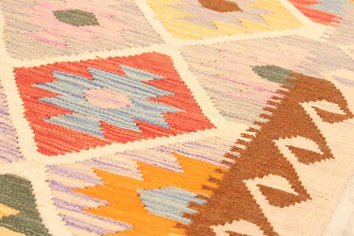 Light Ground Colorful Diamond Kilim Rug, 302 × 202 cm — view 4